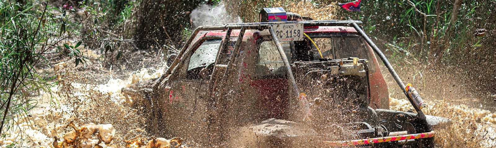 Buggy driving in mud