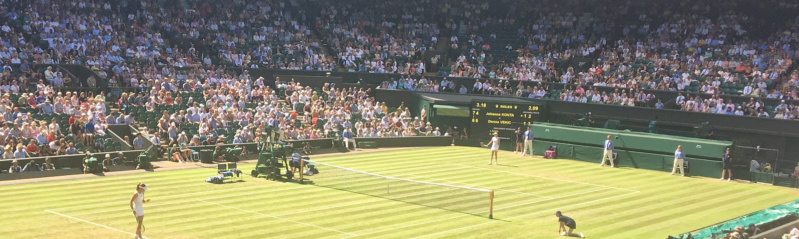 A picture of Center Court in Wimbledon