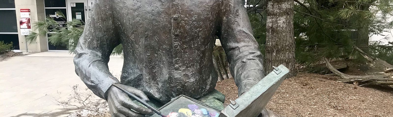 Tom Thomson statue in Huntsville, Ontario. Photo by author.