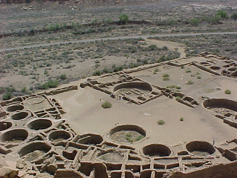 Photo of the ruins of Pueblo Bonito from above.