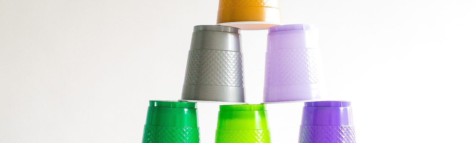 Batch of plastic cups