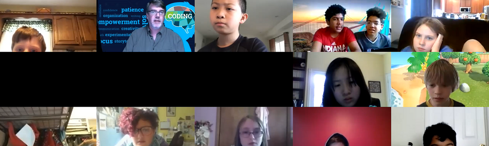 Screenshot of a Zoom conference with more than a dozen students.