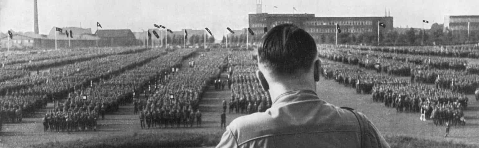 Hitler in front of troops