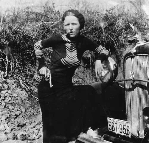 Picture of a female gangster with a gun