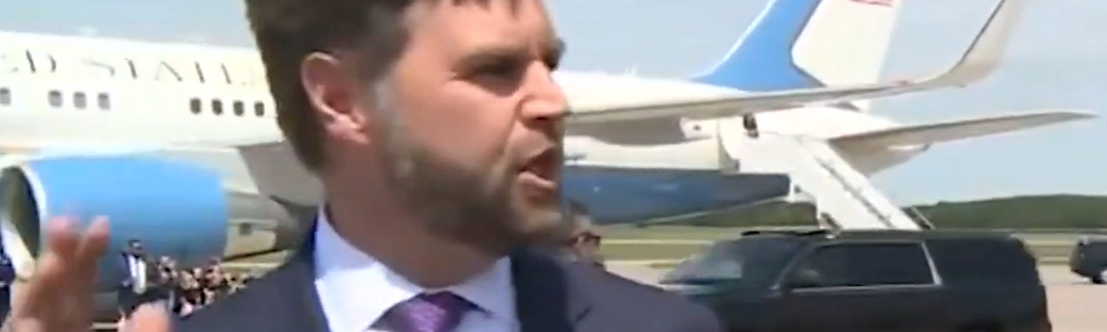 Jd Vance in front of Air Force Two. Politics