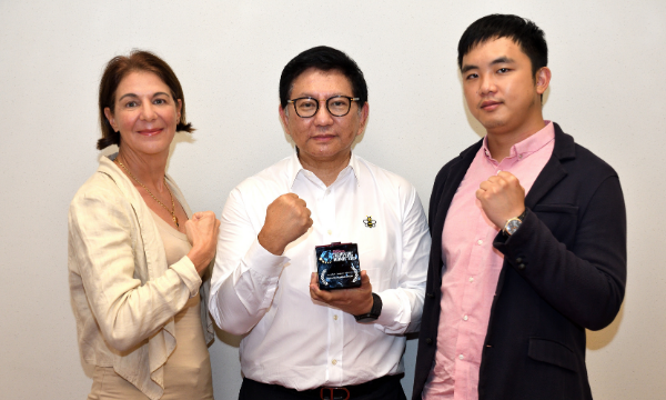 From left to right: Noelle Gahan (CMO), Ian Huang (Chairman and CEO), Jacky Lee (Community and Partnership Program Manager)