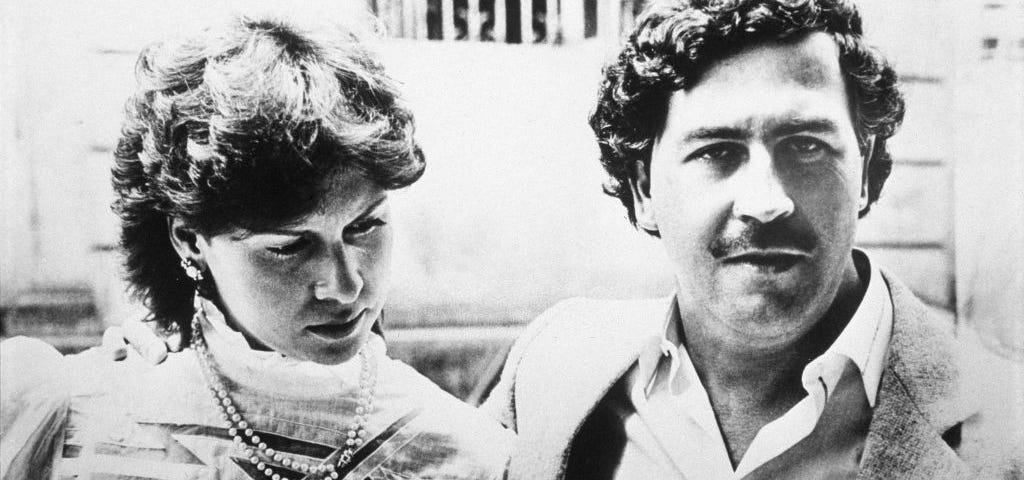 Facts about Pablo Escobar. His life, money and empire.
