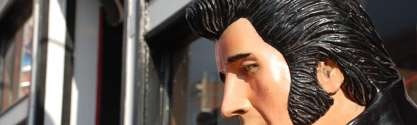 A statue of Elvis Presley
