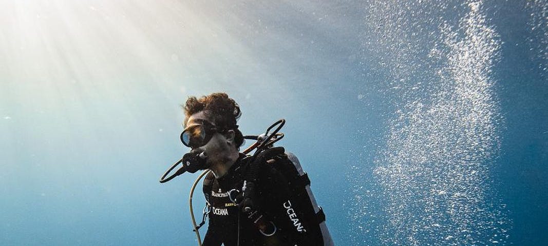 Adrian Munguia-Vega SCUBA diving