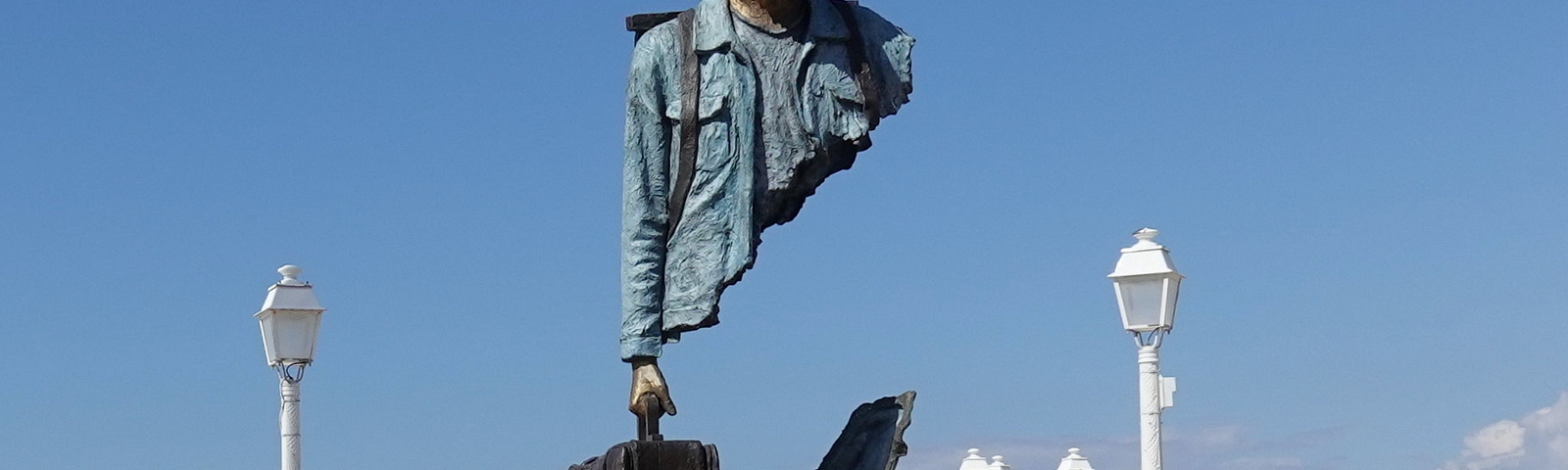 Arachon sculpture by Bruno Catalano