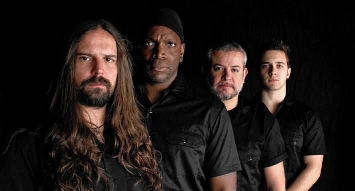 Sepultura Live Concert - Medium