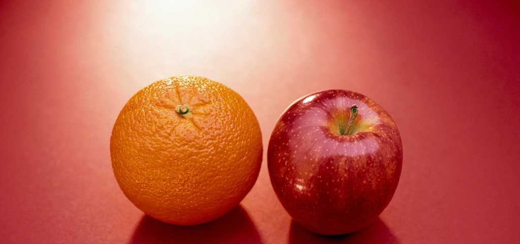 Picture of an orange and an apple