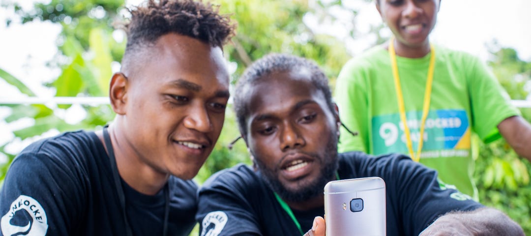 UnBlocked Cash team at registration in Santo, Vanuatu. (Credits: Oxfam in Vanuatu/Arlene Bax)