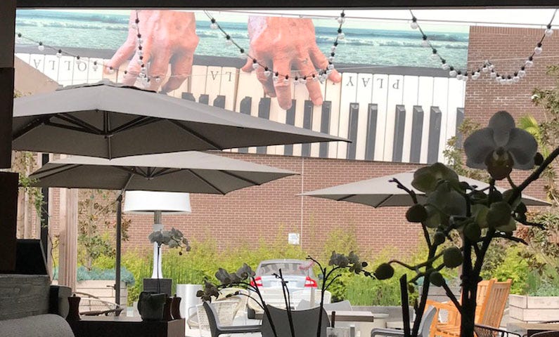 Piano bar in La Jolla. Photo by Mark Tulin