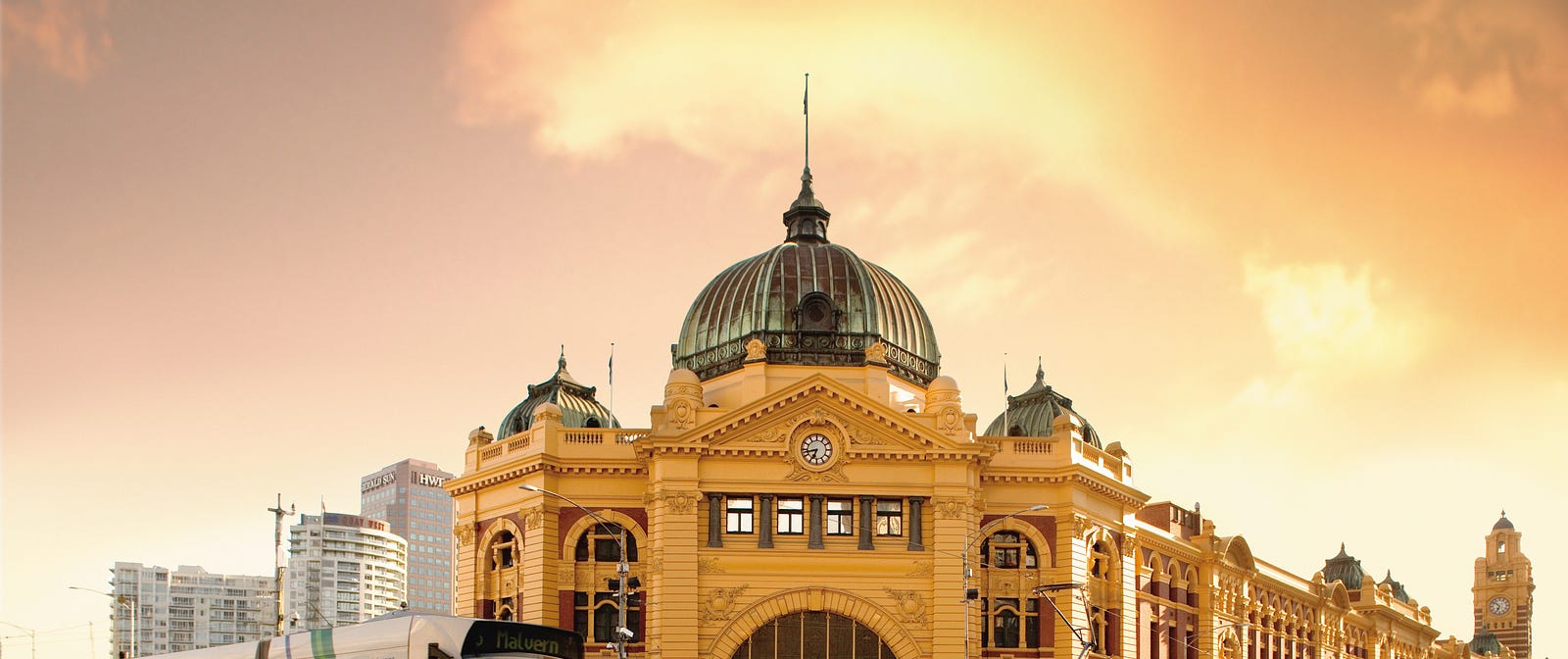 Vintage classic apartment on flindersst stationcbd australia