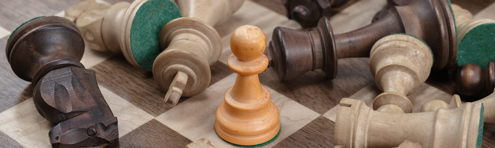 Compound Interest in Practice: Unlocking Layered Tactical Combinations in  Chess, by Ben Lazaroff