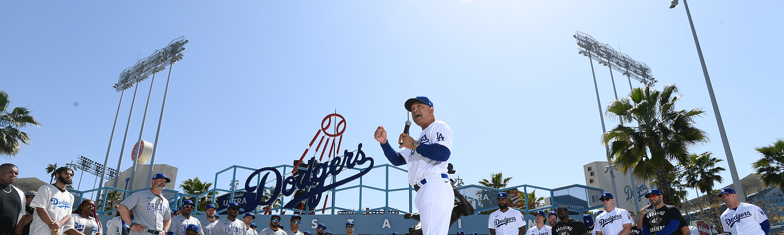 David Peralta has his 'Welcome to the Dodgers' moment, by Cary Osborne