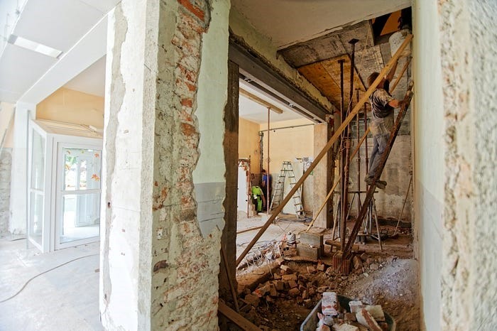 Picture of a room in the process of renovation.