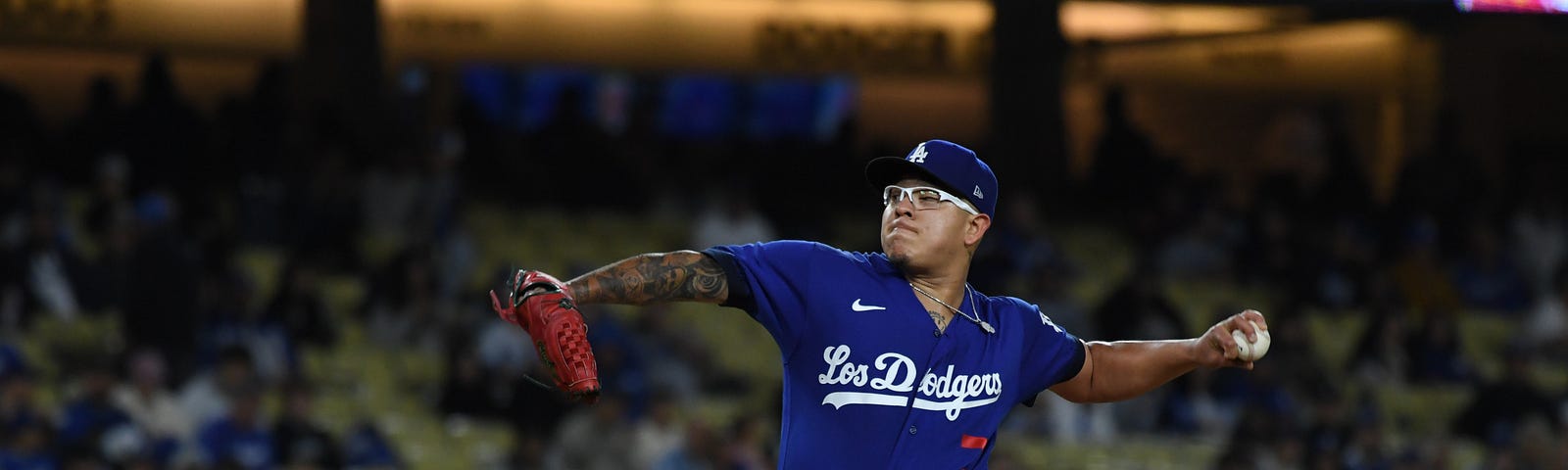 Vargas' spectacular play highlights Dodgers' spring intra-squad