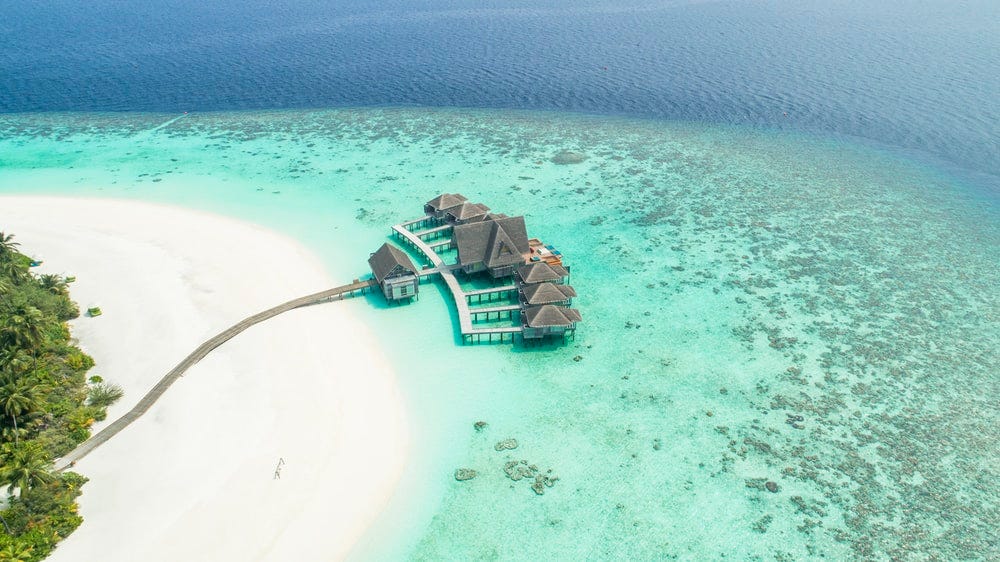 App in the air — Maldives