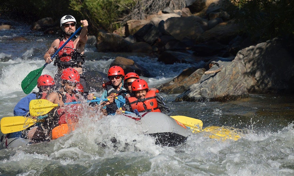 5 Ways to Know the Difference Between Kayaking and Rafting
