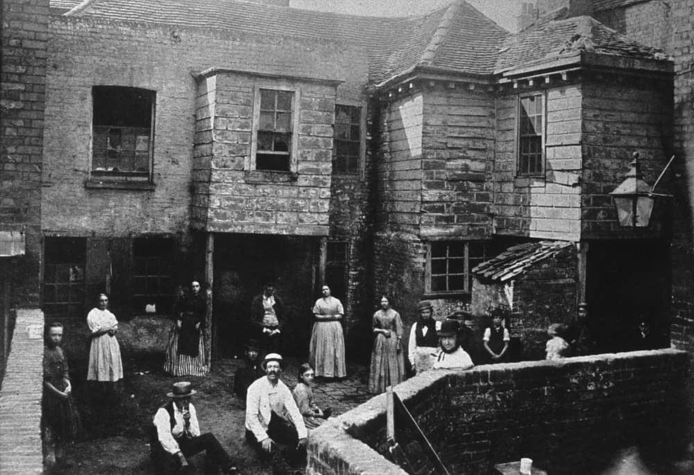 Life in London’s 19th Century Slums Source: historycollection.co
