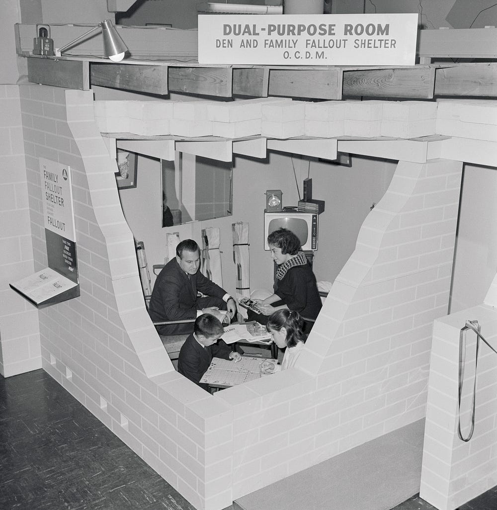 these-pictures-show-how-cozy-fallout-shelters-were-perfect-for-the