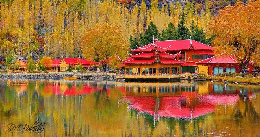 Skardu Autumn Tour-https://hunzaadventuretours.com/tour/skardu-baltistan-and-hunza-valley-autumn-tour/