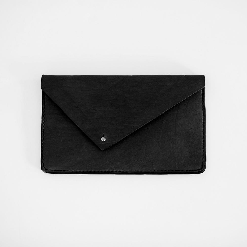 vegetable-tanned-leather-clutch