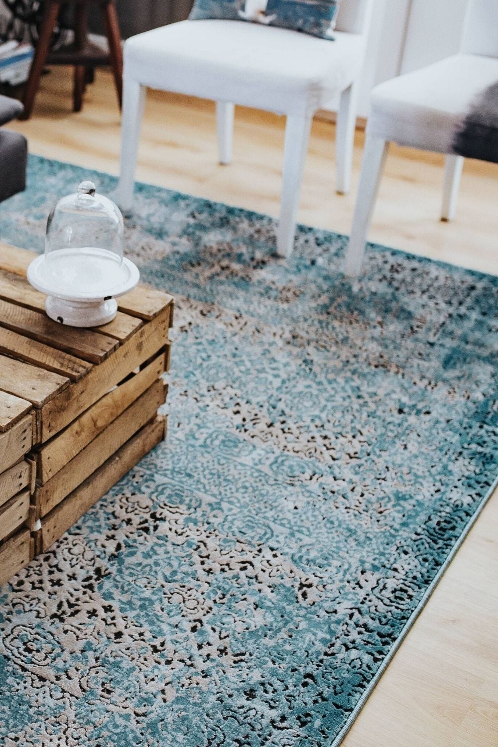 Area rug for fall decor- Fall decor ideas 2020