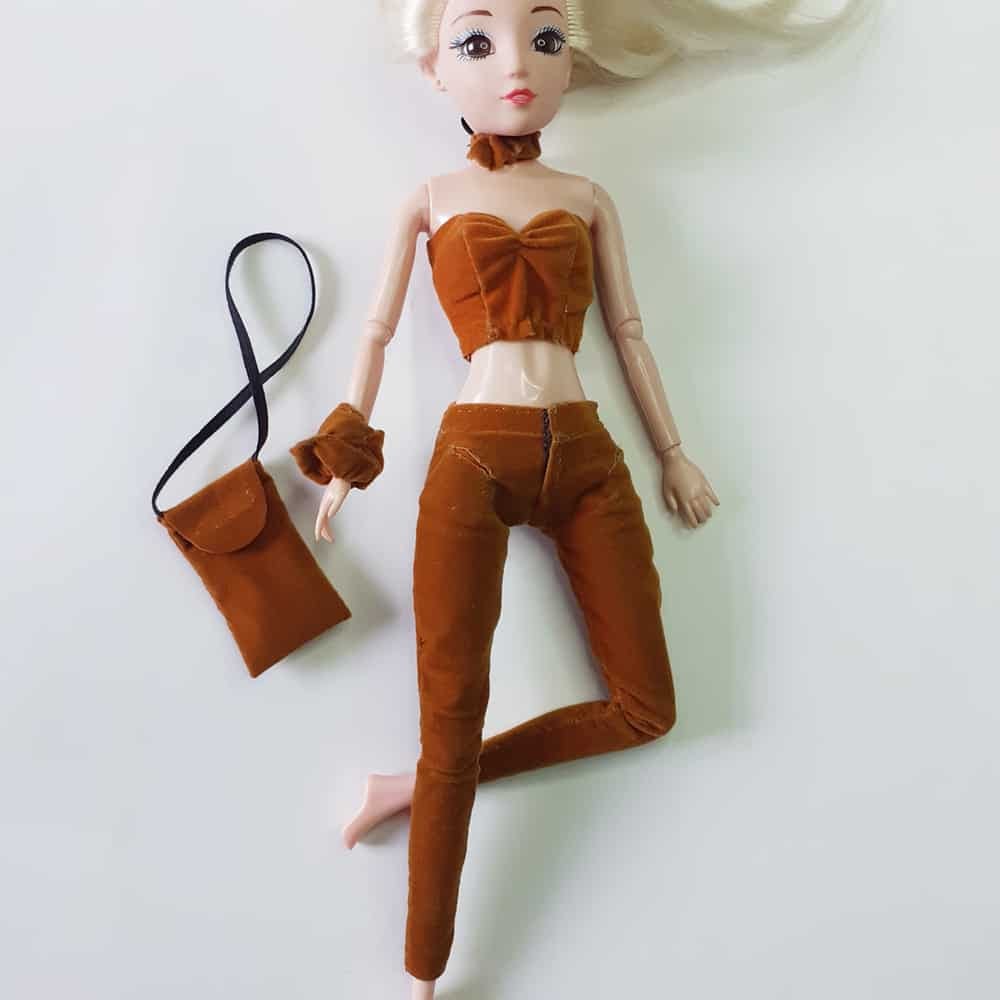 Elevate Your BJD Doll’s Style: HandcraftedJoy’s Exquisite 5-Piece Tan Velvet Outfit Outcome