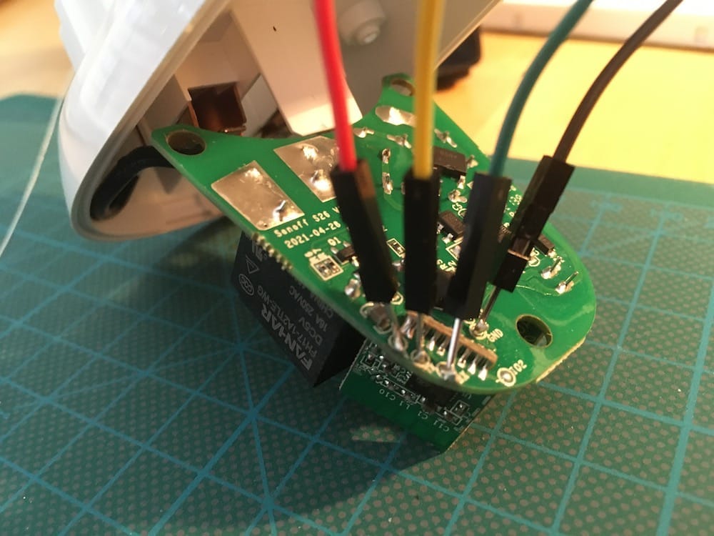 Tasmotizer: How to Flash a Sonoff S26R2 Power Switch with Custom Firmware