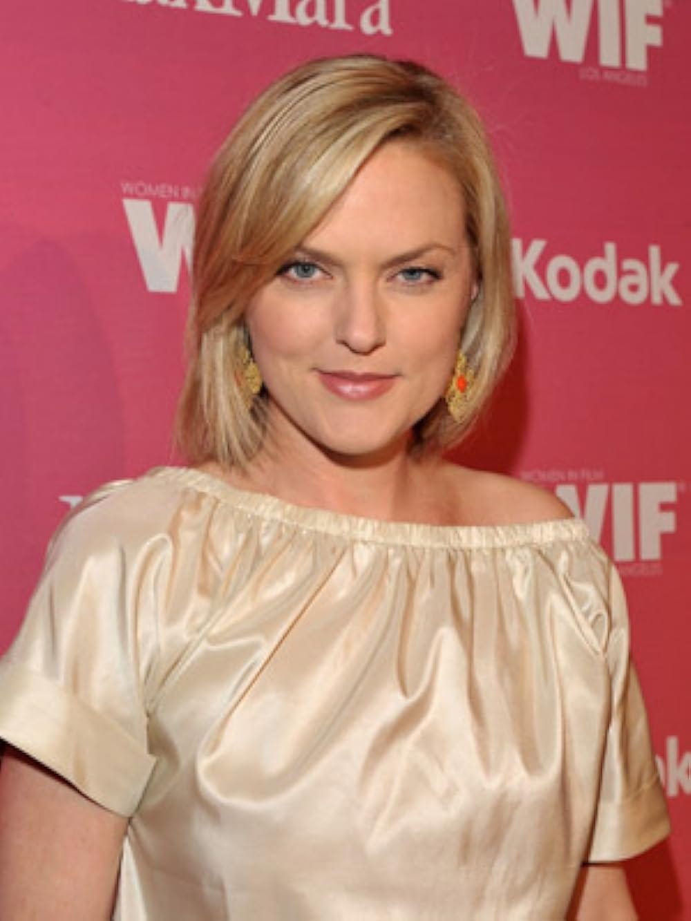 elaine hendrix husband