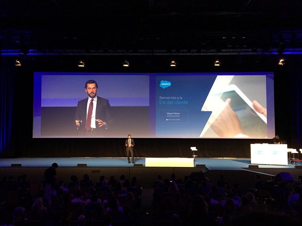 Salesforce Essentials 2016