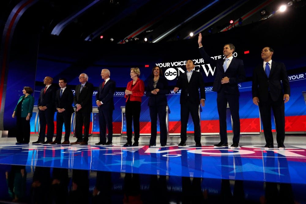 Les candidats démocrates lors du débat du 12 septembre 2019 à Houston. Photo : Eric Gay, AP