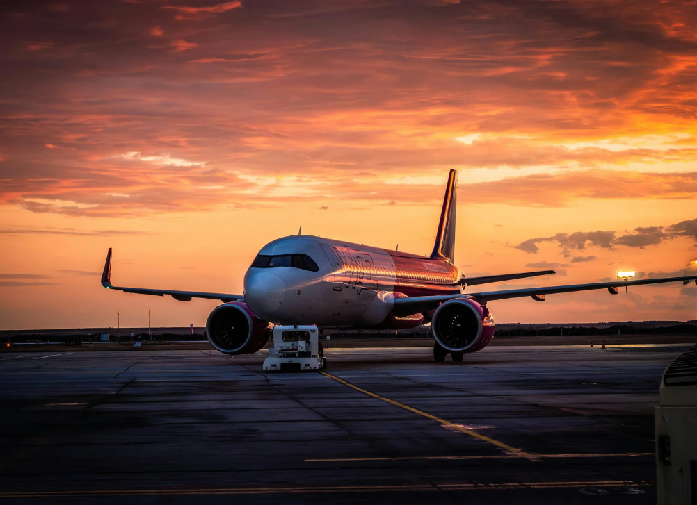 Manpower Optimization for Aircraft Line Maintenance Using the Simplex