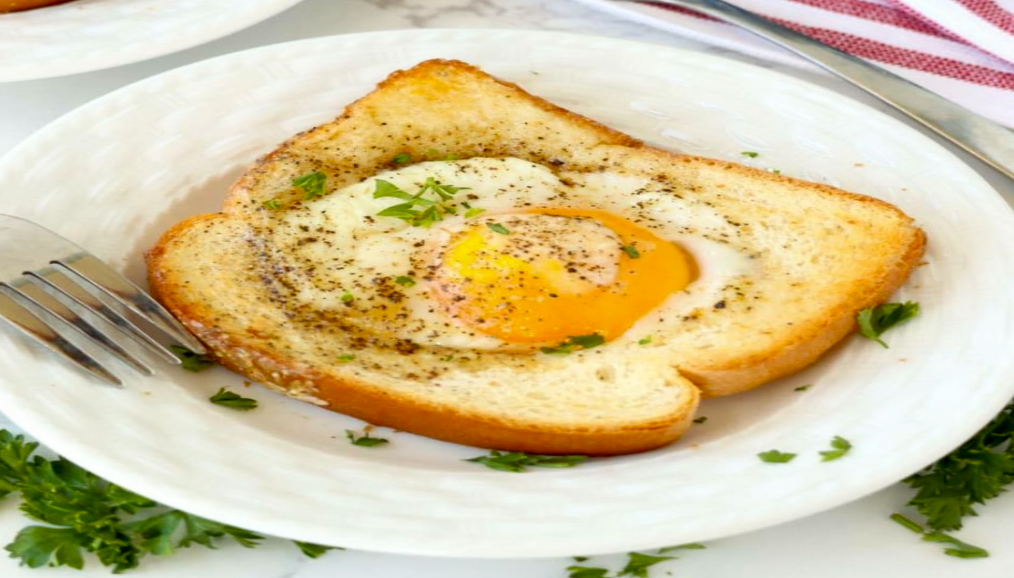 Cheesy Egg Toast in a Plate