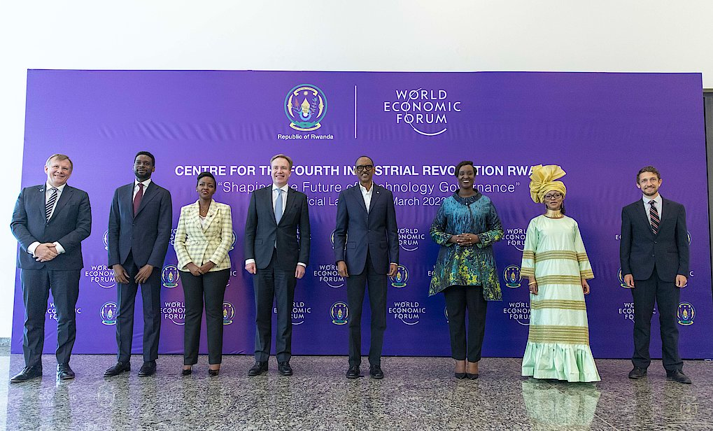 Rwanda President Kagame with WEF officials at the launch of C4IR Rwanda. Image sources: Government of Rwanda public blog, 2022