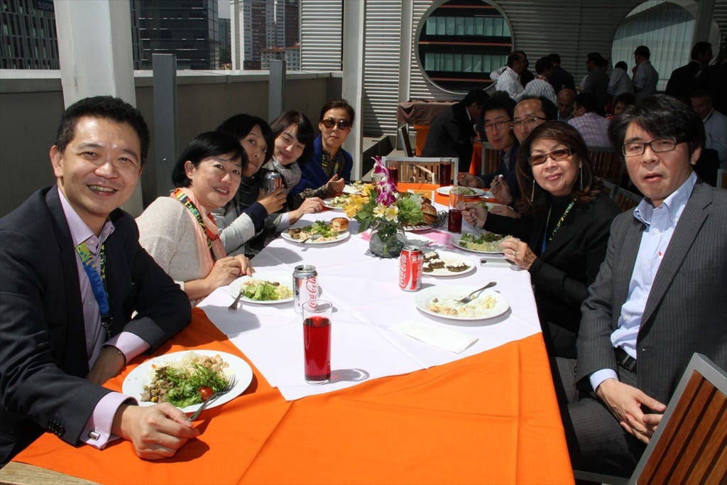 From left to right: Warren Kok, Yumiko Kinoshita, Yasuko Kunisada, Minhee Hong, Jean Hyunsook, Andrew Park, Fumi Inoue, Maricel Pangilinan-Arenas and Kyoichiro Kamibayashi