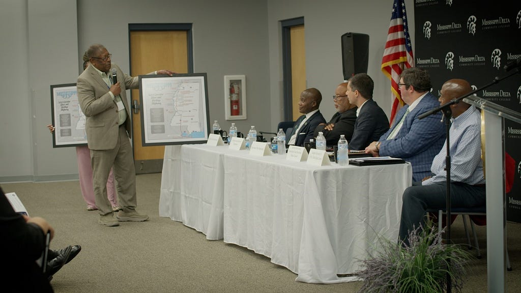 Secretary Buttigieg participates in round table with local leaders in Greenville, MS