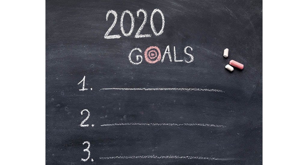 2020 goals concept on chalk board