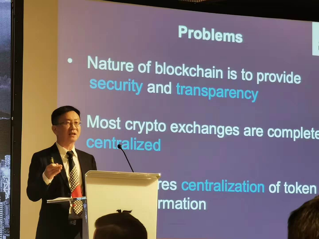 STO Advisor Aaron Tsai speaking to the audience at Security Tokens Realised