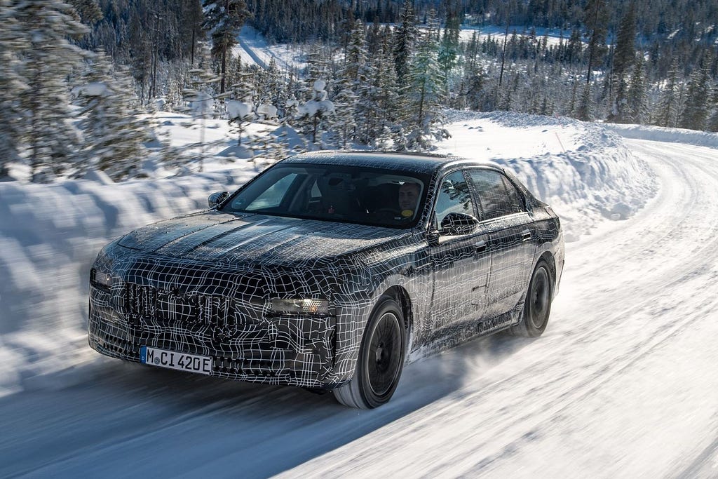 BMW i7 EV in polar testing