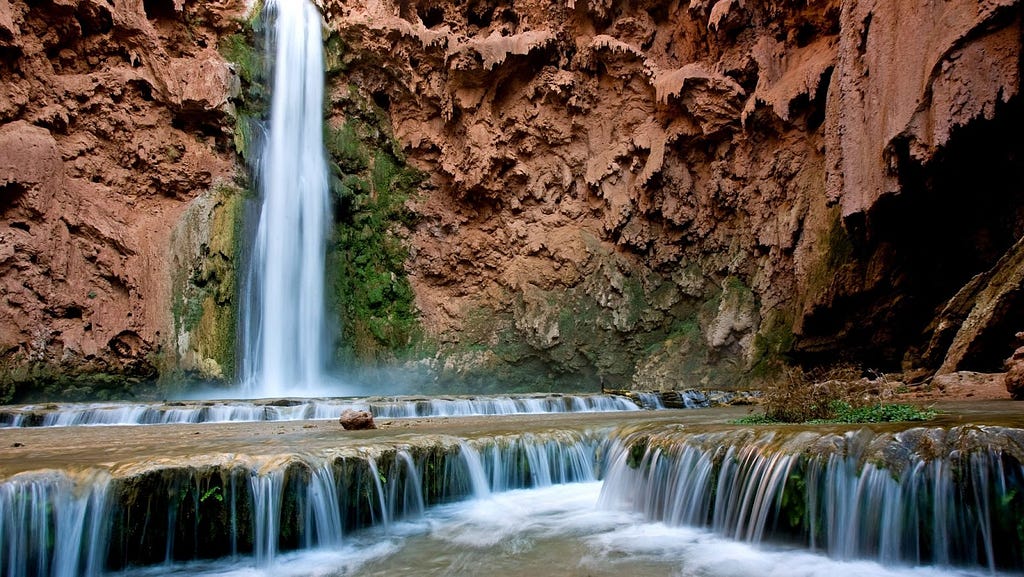 Hike through the Havasu Falls in Arizona