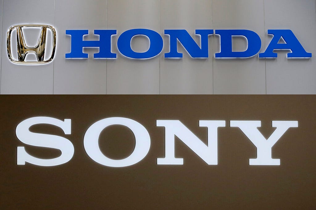 Honda ve Sony şirket logoları