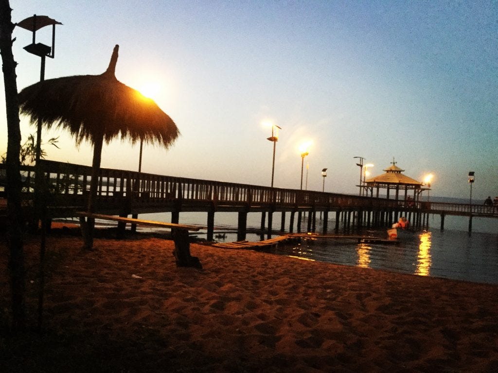 Playa municipal de Aregua 