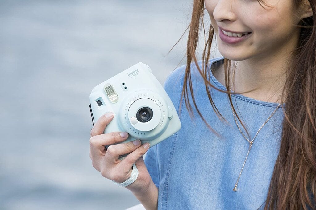 Fujifilm Instax Mini 9 Instant Camera Review (Ice Blue)