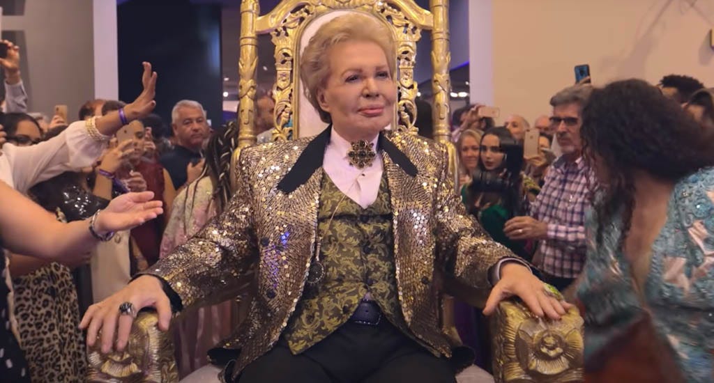 Walter Mercado at 50th anniversary event of The Walter Mercado Show in Miami, Florida