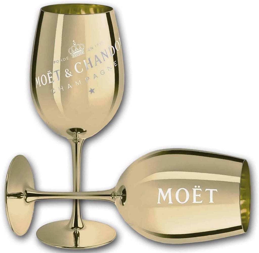 moet glas gold