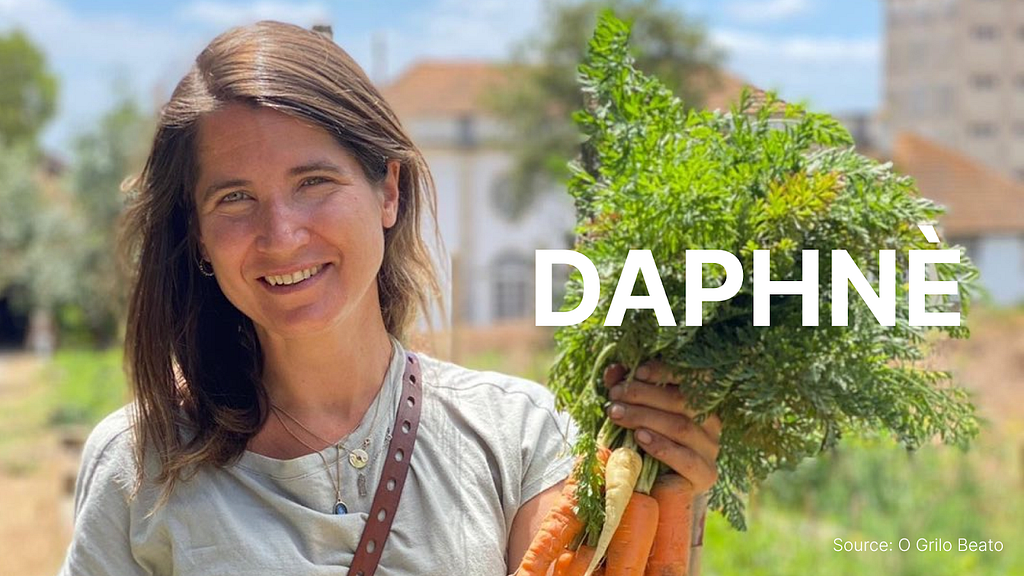 Daphnè, a women holding a bunch of carrots.